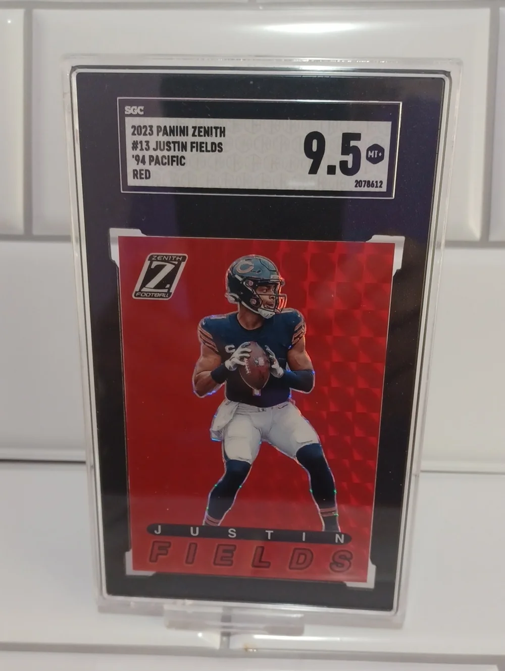 2023 PANINI ZENITH #13 JUSTIN FIELDS '94 PACIFIC RED SGC 9.5